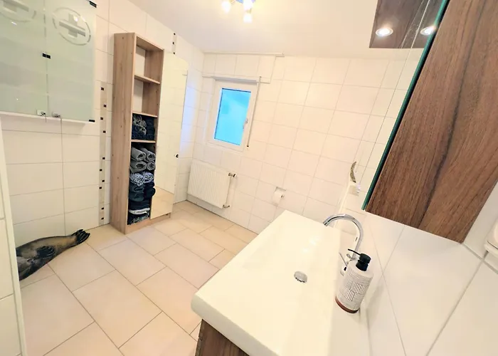 Апартаменты Modern Habitable Gallery, Centrally Located In Хиршайд