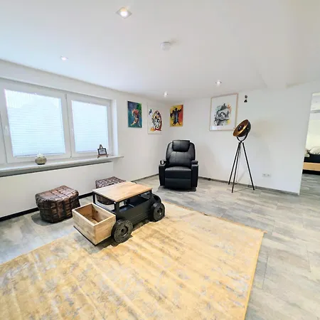 Apartment Modern Habitable Gallery, Centrally Located In