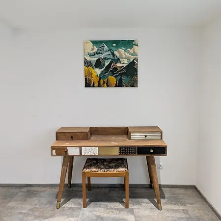 Modern Habitable Gallery, Centrally Located In