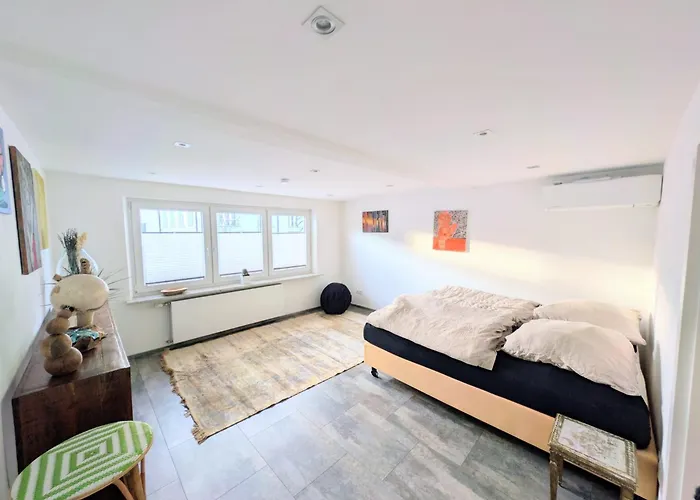 Modern Habitable Gallery, Centrally Located In *