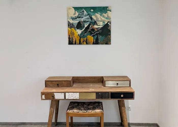 Modern Habitable Gallery, Centrally Located In