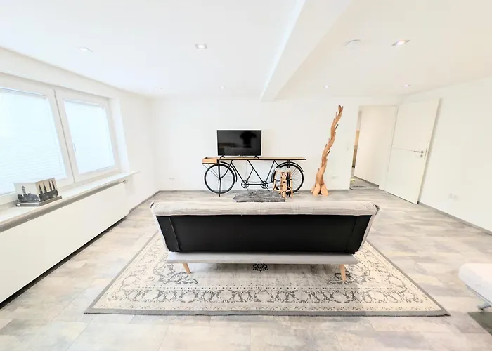 Modern Habitable Gallery, Centrally Located In アパート *